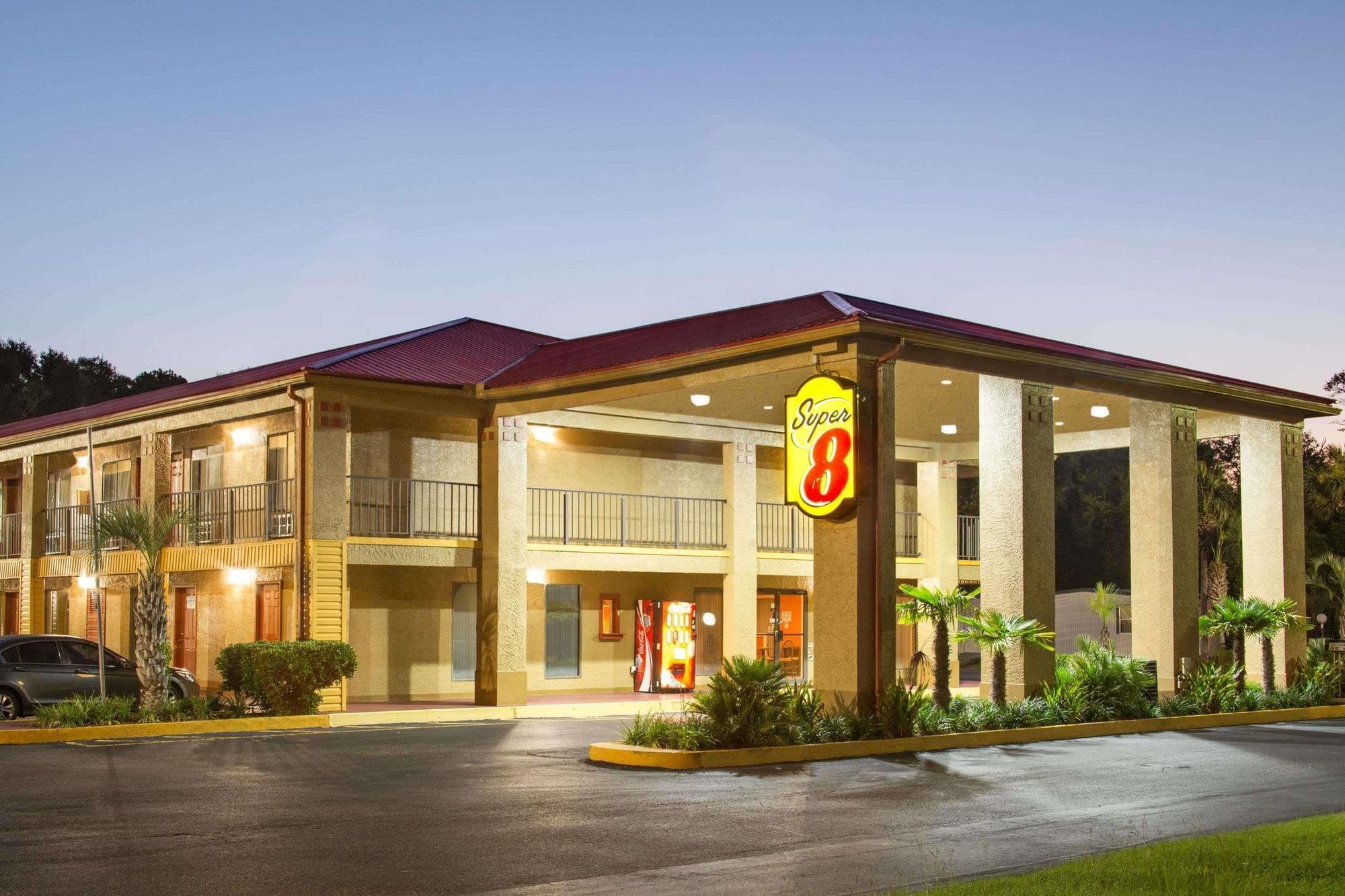 Super 8 Defuniak Springs Motel Exterior photo
